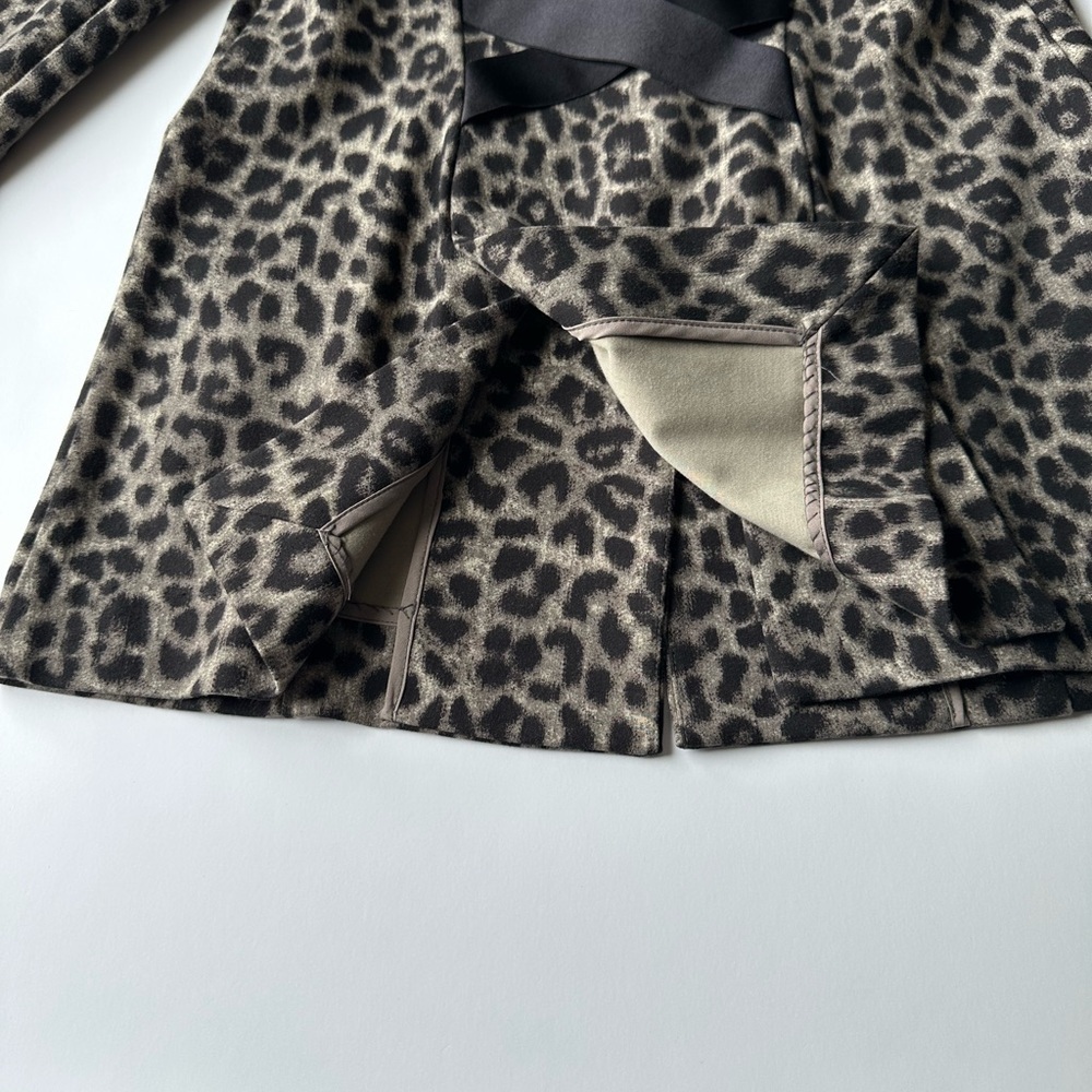 CAbi Black and Tan Leopard Print Blazer Tailored Fit - Picture 13 of 16